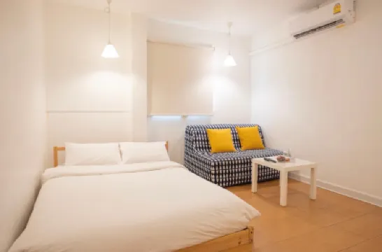 廊曼佩特拉高級旅館 鄰近廊曼火車站的酒店