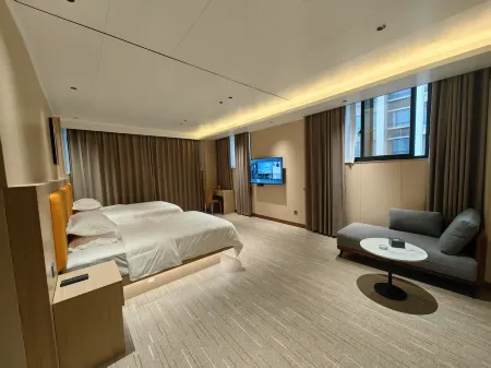 Elong ME Hotel (Maoming Bohe Port) Отели рядом с достопримечательностью «Bohegang»