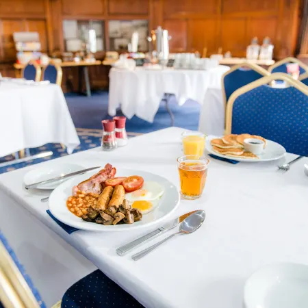 Royal Hotel Cardiff by Belvilla