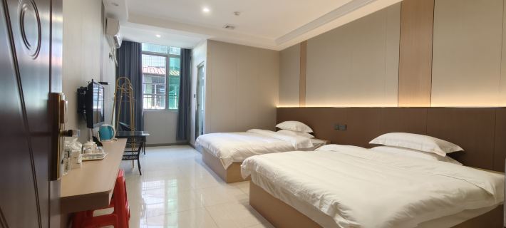 Jiufengshan Fenghuang Hotel Hotels in Lechang
