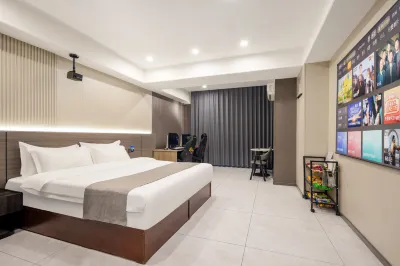 Lingbo E-sports Hotel（Shenyang Olympic Sports Wanda Store））