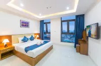 Toan Thang Beach Hotel - 100m to the Beach Hotels in Da Nang