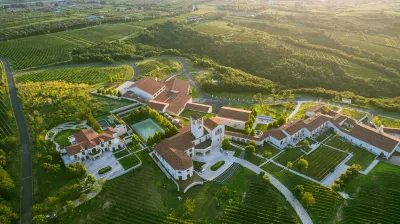 Longting Vineyard Hotels in Яньтай