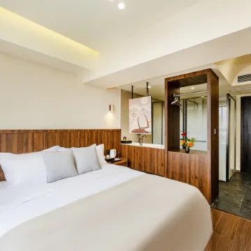 Beichen Riverside View Hotel (Jiefangbei Hongyadong Branch)