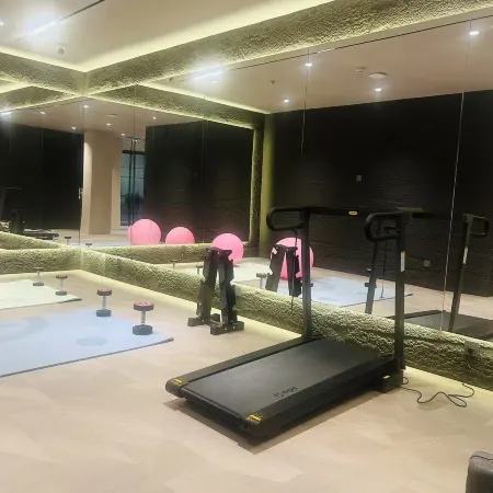Riyueming · City Box Hotel (Dalian Railway Station Zhongshan Square Branch)