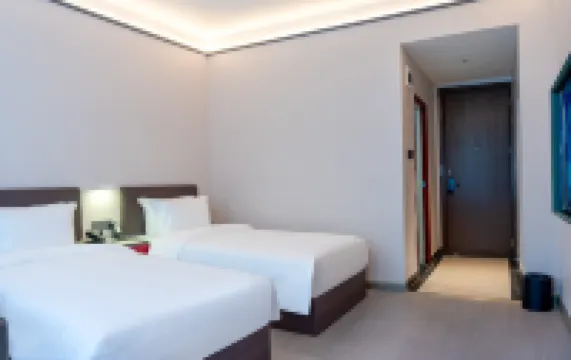 Huandu Hotel (Yuhou Street Xinglong Pedestrian Street)