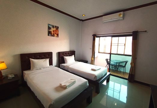 2. 비 원 리조트..