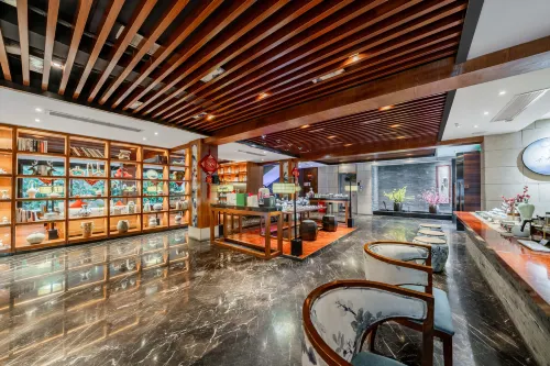 Crystal Pudi Hotel (Jingdezhen Ceramics University Huangyao Scenic Area Branch)