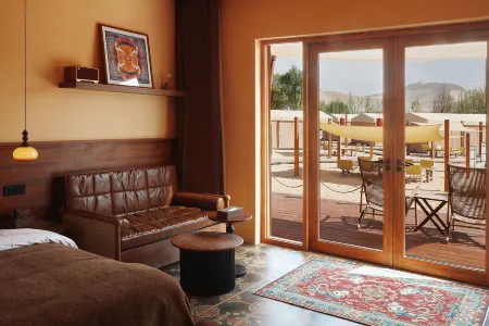 Dunhuang Fengmingsha Hotel