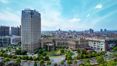 Ramada by Wyndham Yiyang Taojiang Hotels in Taojiang