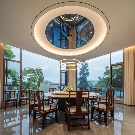 Tongshan Fengchishan Hotel (Fengchishan Forest Park)