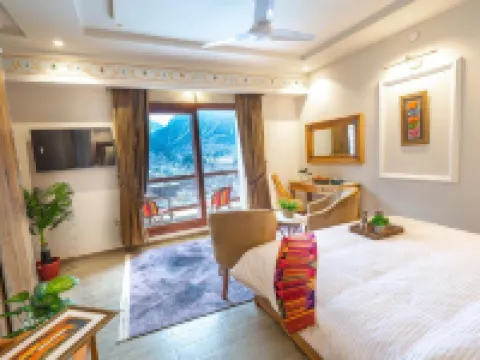 Zen Luxus Hotels in Kalam