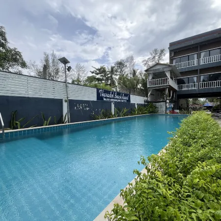 Tharadol Beach Resort