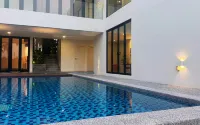 The Luxurious 231, Lake House Villa -  Ferienhäuser