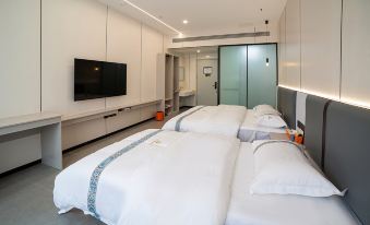 Zhujun Hotel (Neijiang High-speed Railway North Station Normal College)