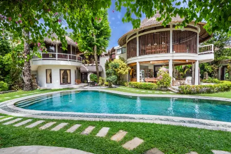 The Village of Angels Отели рядом с достопримечательностью «Yeh Malet Beach»