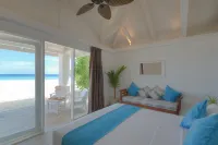 Sandies Bathala Hotels in Halaveli