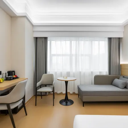 Mingyue Smart Hotel (Changzhou Qingguo Lane Wuyue International Plaza Branch）)