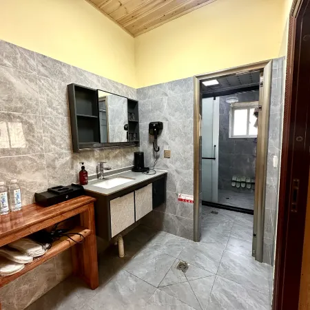 Yajiang Lejiecang Homestay