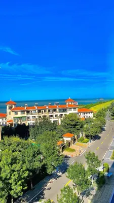 Holiday Inn Weihai Man Road (Banyuewan Bathing Beach) Hotels in Yantai