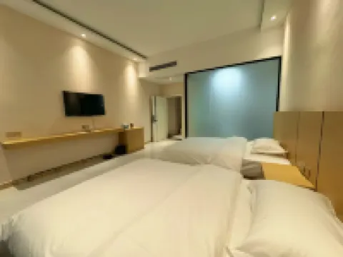 โรงแรมกวนรุ่ย (พื้นที่ท่องเที่ยวหวงกว่อซู่)