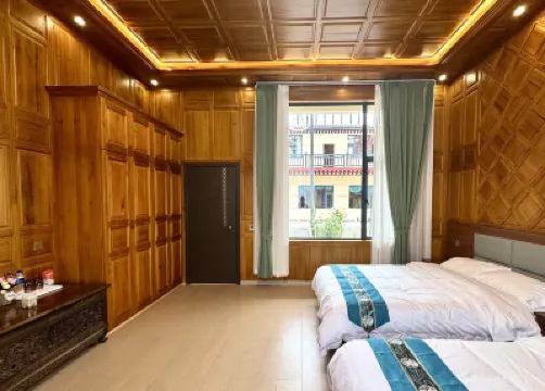 叄秋民宿 鄰近普達措國家公園的酒店