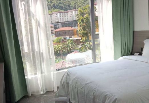 모퉈 신축 호텔 침구