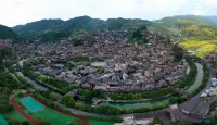 The Streamscape Retreat at Xijiang - pemandangan pegunungan