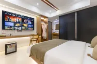 Rensheng Live · Nan Zhi Bei · Family Homestay (Ergun Wetland Scenic Area) - Hot Tub