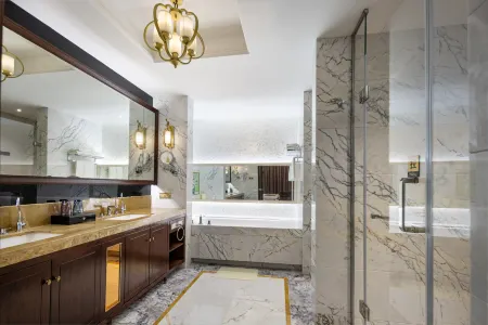 Dongying Hotel Отели рядом с достопримечательностью «Huanghe Sanjiaozhou Zoo»