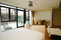 Dingsheng Mingyue manor (Chengdu Tianfu International Airport) Hotels in Jianyang