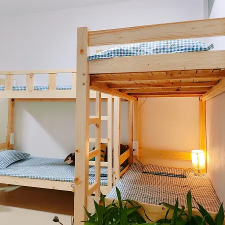 Voyager Youth Hostel