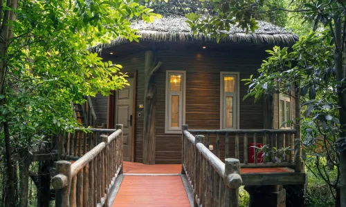 Huanglongxi Happy Pastoral Wild Fun Hotel