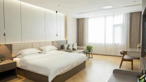 Linyi Haoyue Boutique Hotel in Линьи