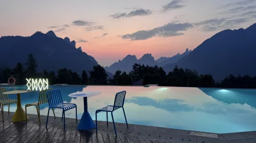 XMAN YUELINGU sunrise  hotel