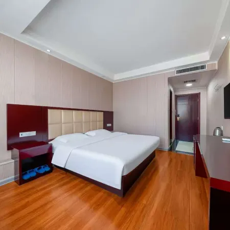 Jinhanting Theme Hotel (Xinyang Railway Station Tianrun Plaza)