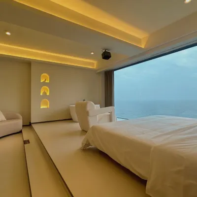 Yunman Seaview Boutique Hotel (Nan'ao Houzhai Branch) Hotels near The Most Beautiful Beach in Nan'ao Island