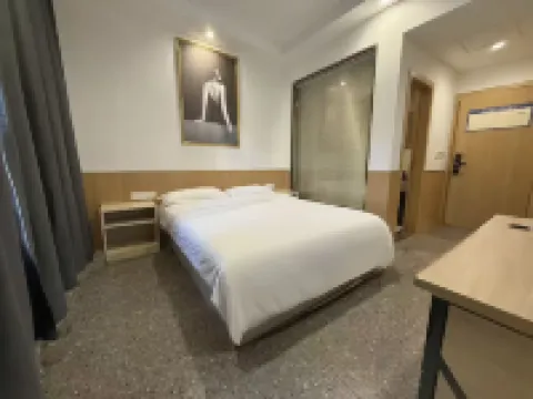 Yuechi Rome Hotel