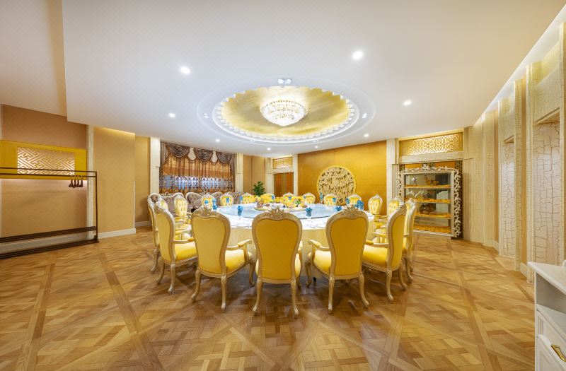 Royal International Hotel photo 5