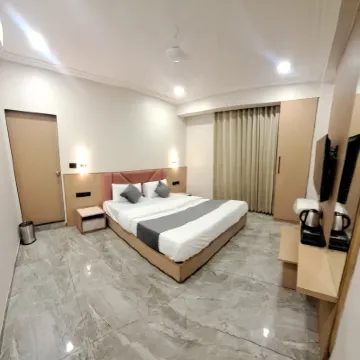 Hotel Earth Orbit Hotels near Gift City Ground