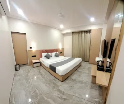 Hotel Earth Orbit Hotels near Mahudi Jain Temple