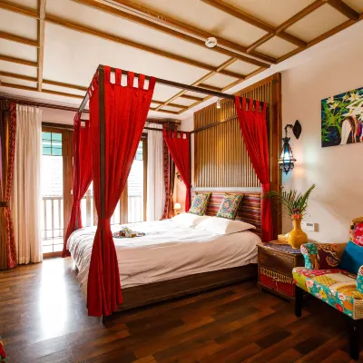 Huage Hostel Отели рядом с достопримечательностью «Цюйюаньфэнхэ»
