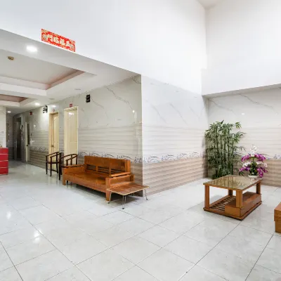 Collection O District 12 - Mau Tim Hotel Отели рядом с достопримечательностью «Комплекс туннелей Кучи»