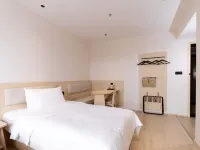 Hi Inn Hotel (Chifeng Hongshan Commercial Pedestrian Street)