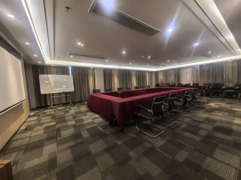 Lavande Hotel (Shantou High Speed Railway Station, MixC Mall Branch) مرافق الأعمال Photos