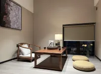 拾裏星河酒店（鼎湖山站鼎湖山風景區店）