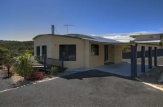 Mayakitana Hotels in 