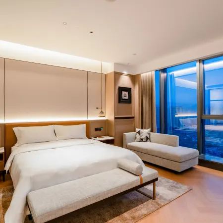 Donghu Lihua Grand Hotel