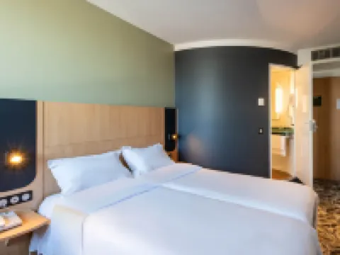 歐洲海峽隧道加萊3星B&B住宿加早餐酒店 科凱勒酒店