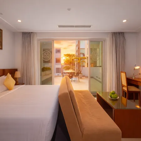White Lotus Hotel Saigon Отели рядом с достопримечательностью «Манна»